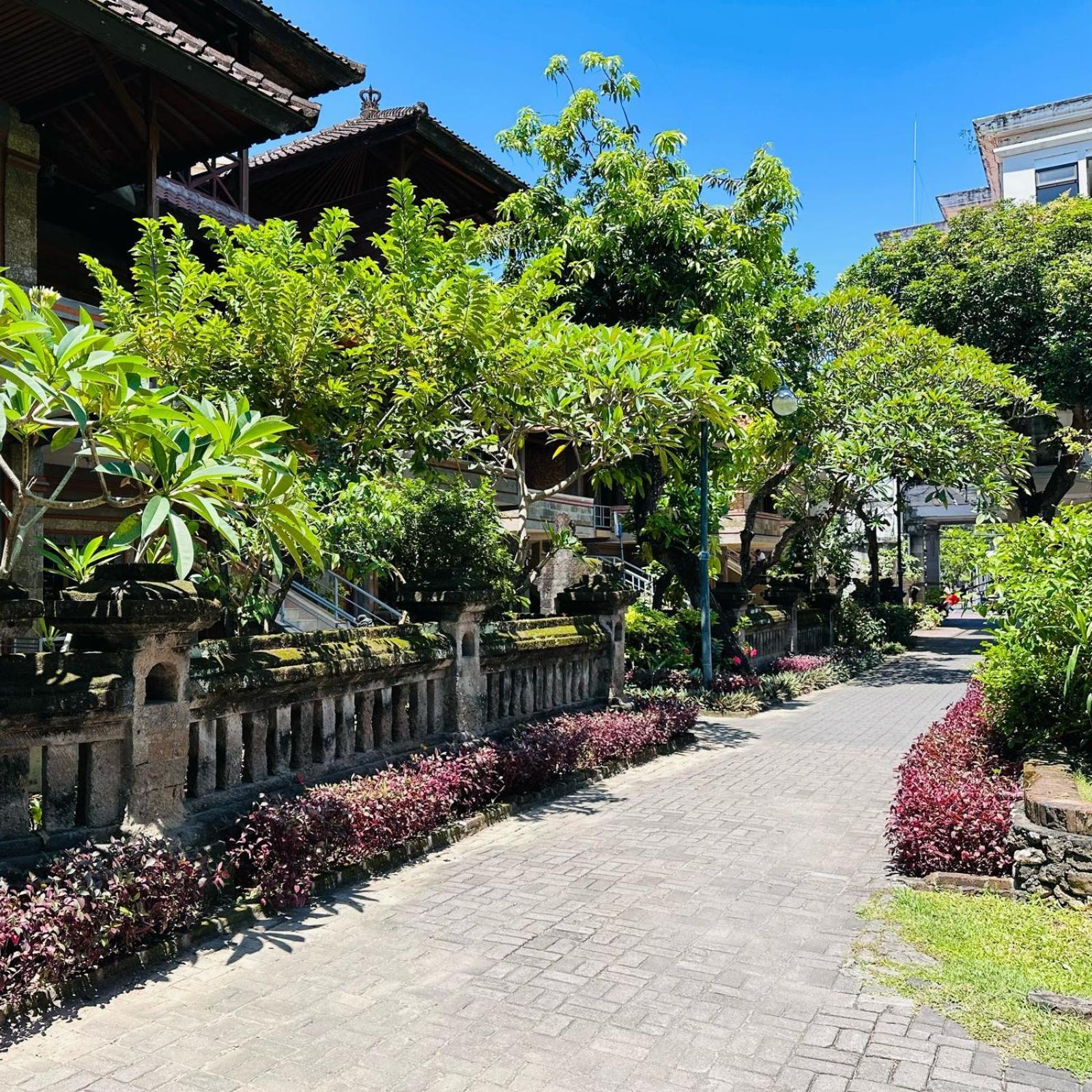 Melasti Kuta Bungalows & Spa Zewnętrze zdjęcie